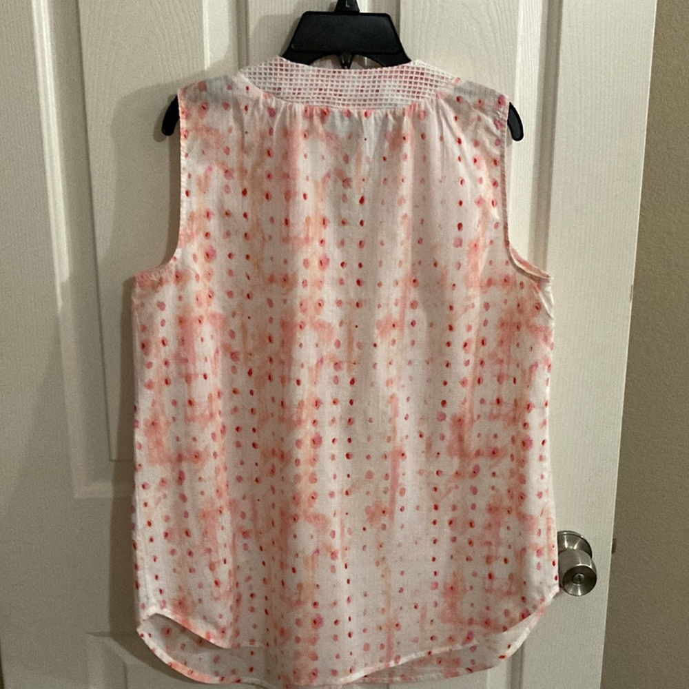 Liz Claiborne sleeveless Size Medium blouse net lace around neck 100% cotton. - Picture 2 of 11